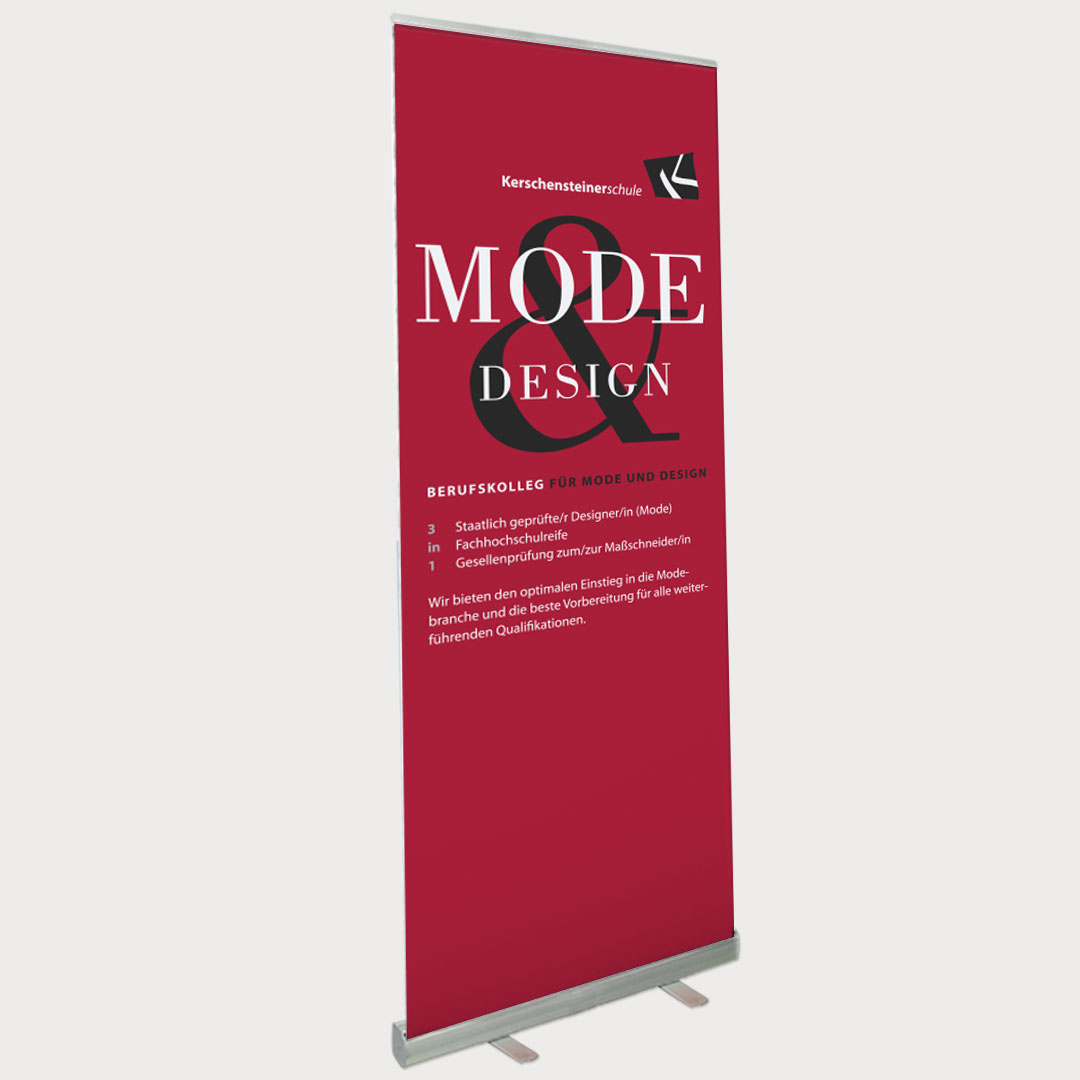 RollUp Basic mit rot bedruckter Bespannung 